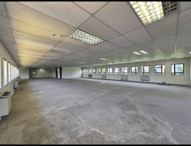 313M² OFFICE TO LET IN HYDE PARK